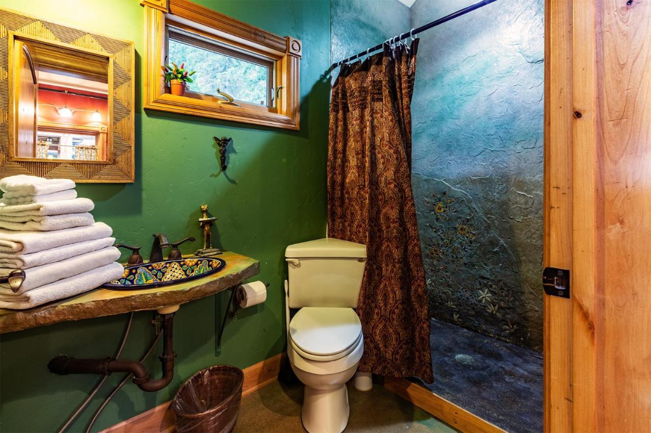 Talus Rock Retreat Villa Sandpoint Exterior photo